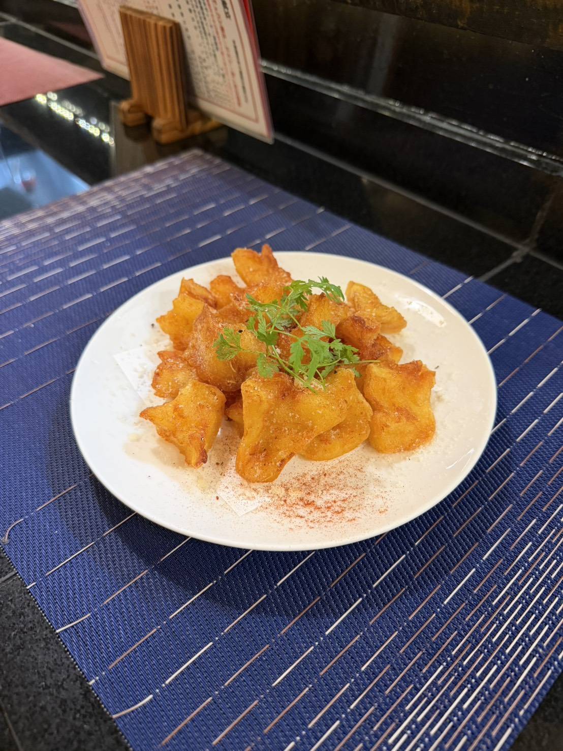 フレンチの技法を活かした創作料理